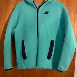 GUC Boys Nike Tech Hoodie sz L+